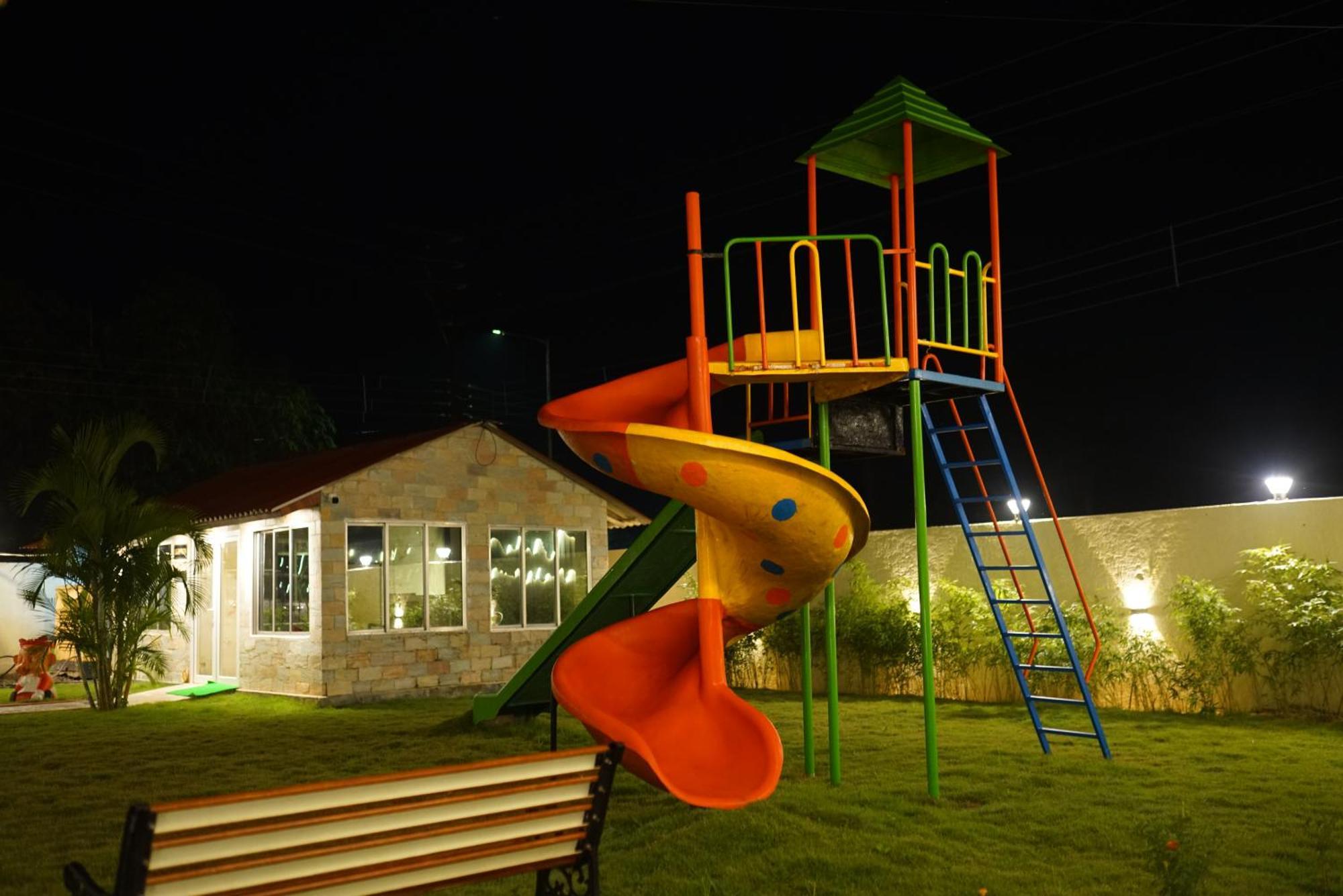 New Mouchak Hotel & Resorts Tajpur 外观 照片
