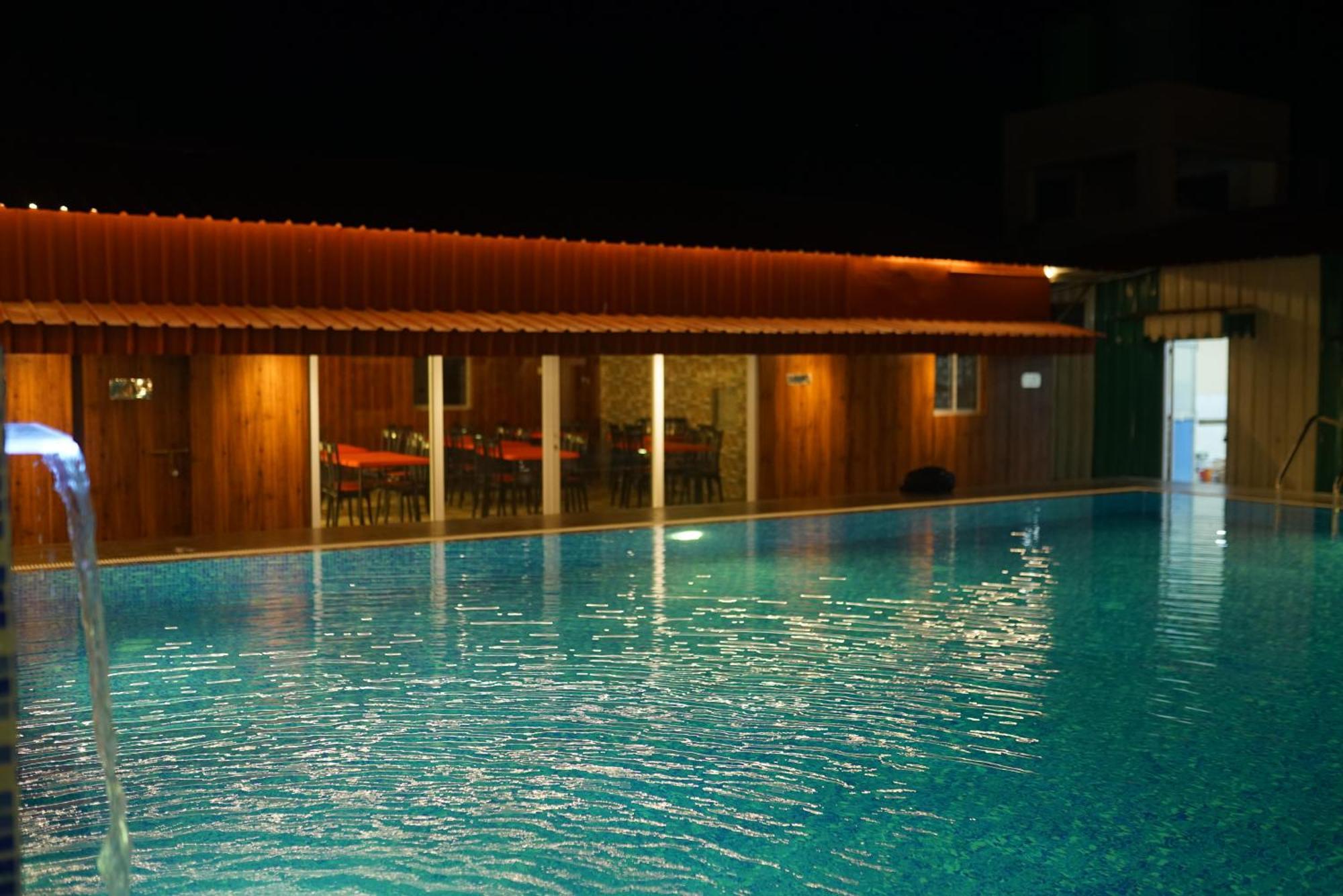New Mouchak Hotel & Resorts Tajpur 外观 照片