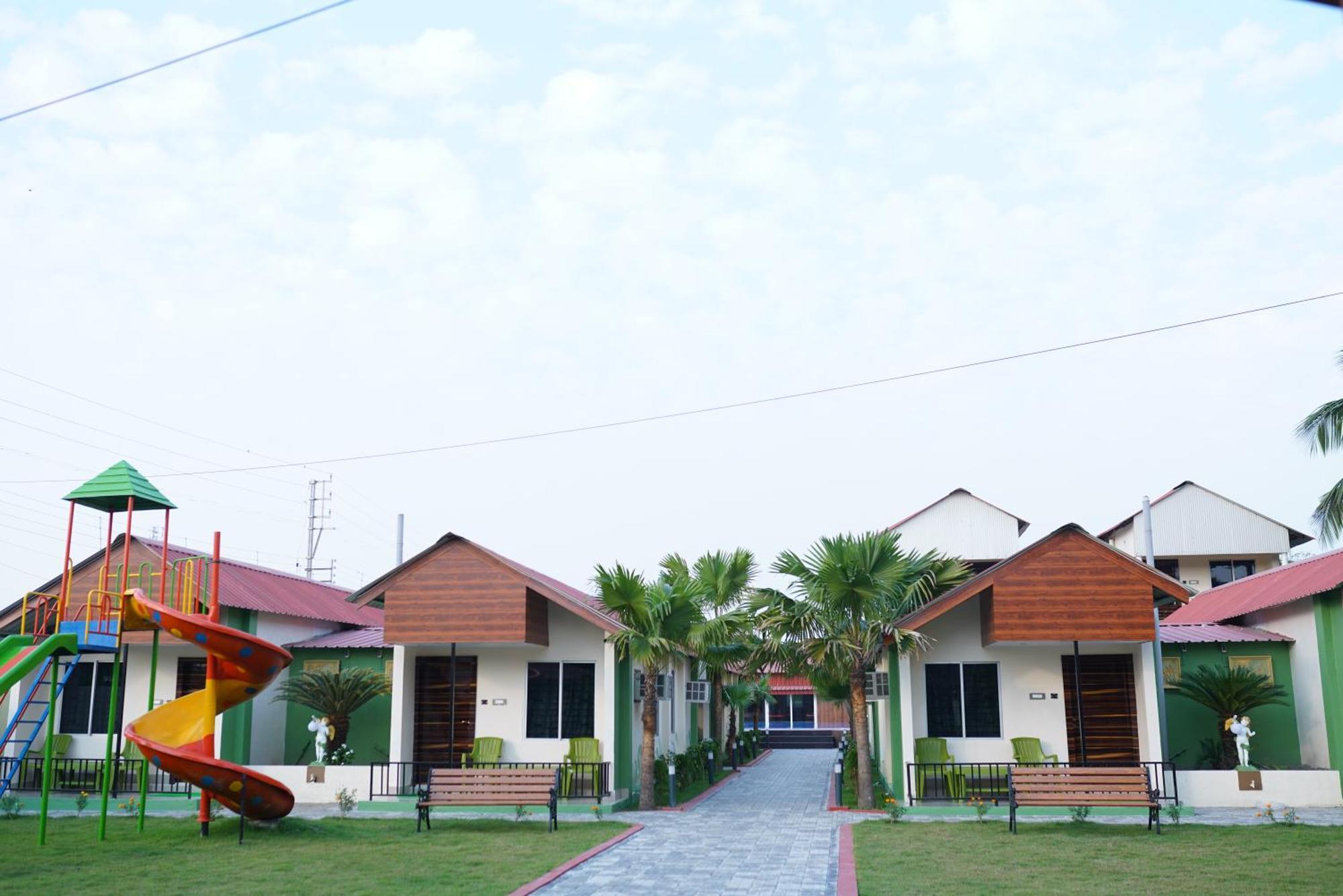 New Mouchak Hotel & Resorts Tajpur 外观 照片